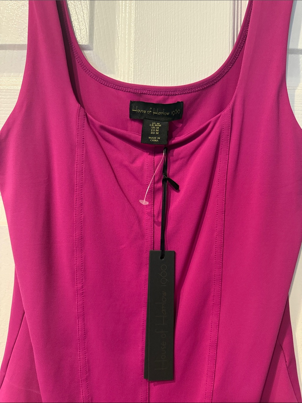 House of Harlow gorgeous Fuchsia Scoop Neck Bodysuit with seamed detail